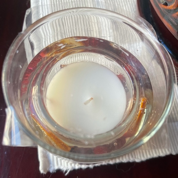 Stoneglow Winter Woods & White Jasmine Candle - Picture 5 of 5